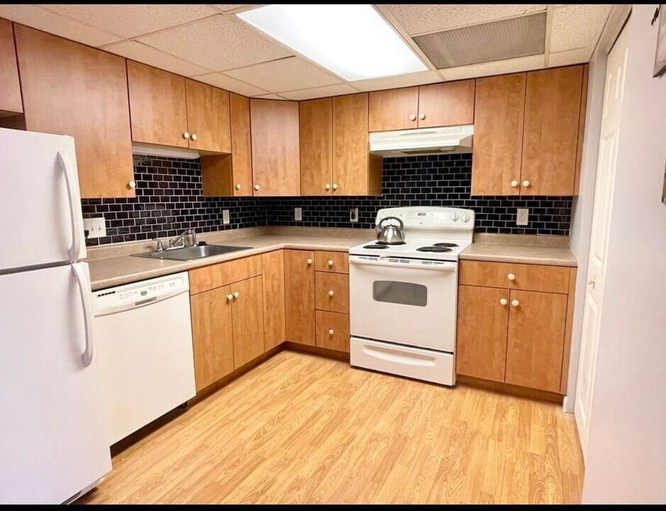 6 Kennedy Ln in Milford, MA - Building Photo