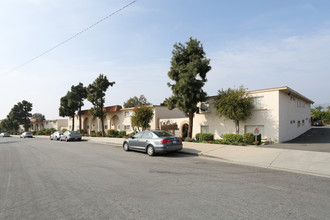 Villa Carmen Apartments in Camarillo, CA - Building Photo - Building Photo