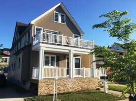 420 E Penn St in Long Beach, NY - Building Photo