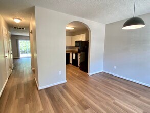 23 Maravista Ave in Greenville, SC - Building Photo - Building Photo