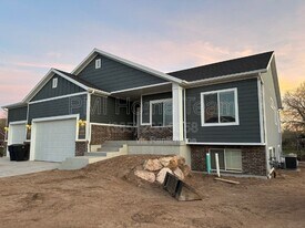 1031 W 1000 N in Clinton, UT - Building Photo