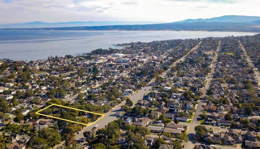 831 Laurel Ave in Pacific Grove, CA - Building Photo