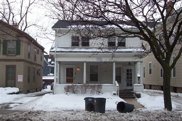 426 S Division St in Ann Arbor, MI - Building Photo