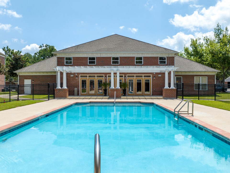 Capital Luxury Condominiumns in Tallahassee, FL - Foto de edificio