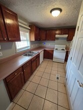 2020 Westside Dr NW in Cleveland, TN - Building Photo - Building Photo