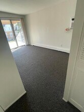 620 E Lincoln Ave, Unit 8 in Royal Oak, MI - Building Photo - Building Photo