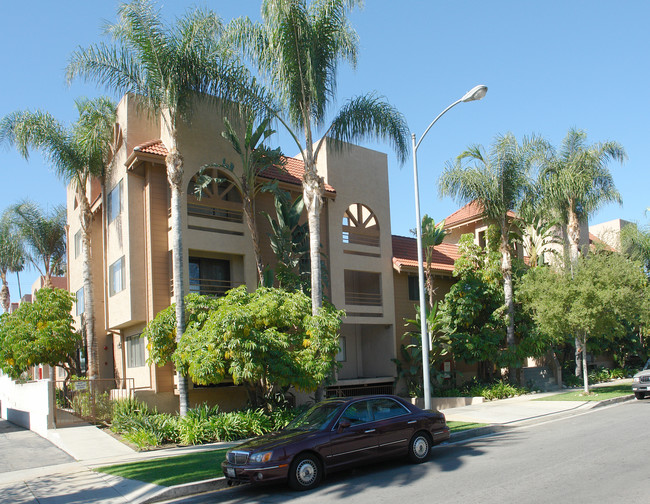 Vassar Twin Apartments in Glendale, CA - Foto de edificio - Building Photo