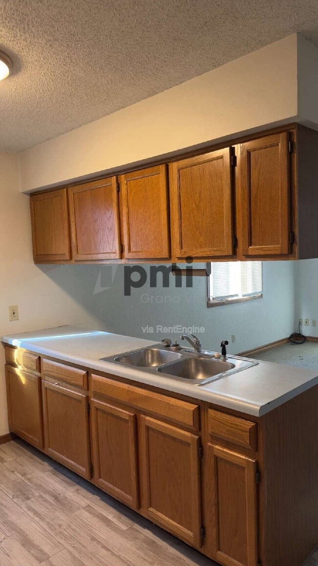 1103 6th St in Charleston, IL - Building Photo - Building Photo