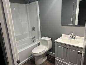 39 Adams Ave in Everett, MA - Building Photo - Building Photo