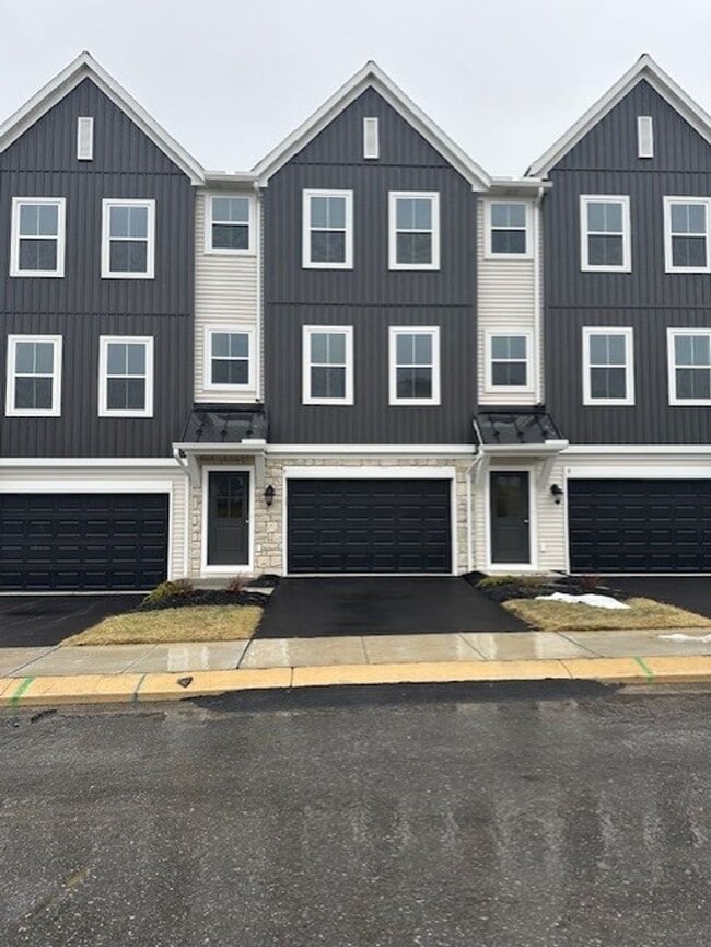 property at 6 Kenzie Way