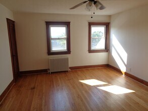 8000 Harford Rd in Parkville, MD - Building Photo - Building Photo