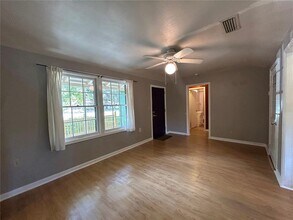 902 NW 24th Ave in Gainesville, FL - Building Photo - Building Photo