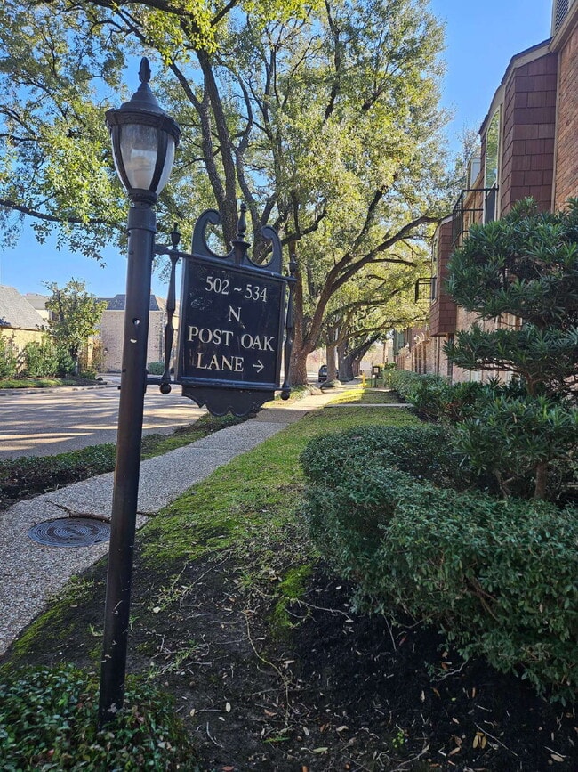 500 N Post Oak Ln in Houston, TX - Building Photo - Building Photo