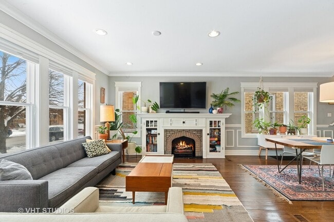 3018 N Kostner Ave in Chicago, IL - Foto de edificio - Building Photo