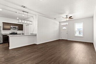 5300 Rose Gdn Lp in Killeen, TX - Foto de edificio - Building Photo