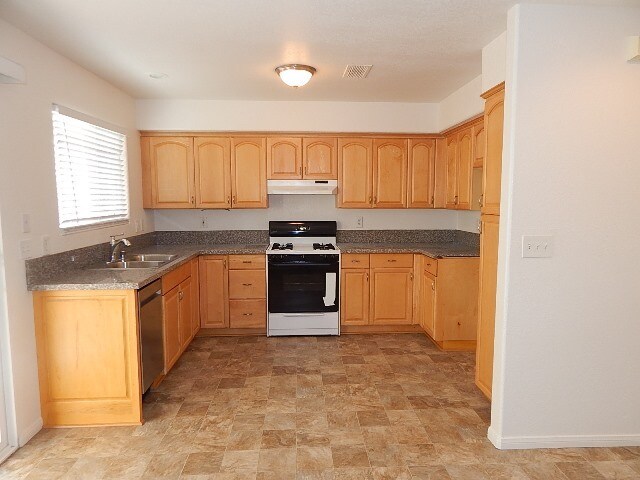 2865 C St in San Diego, CA - Foto de edificio