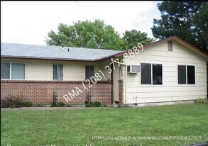 1937 Hailey Ln in Boise, ID - Building Photo