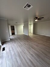 2037 NW 32nd Terrace in Oklahoma City, OK - Building Photo - Building Photo