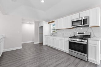 2435 Sharon St in Dallas, TX - Building Photo - Building Photo