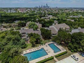 2450 Wickersham Ln in Austin, TX - Building Photo