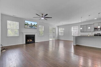 129 Nolin Rd in Moncks Corner, SC - Building Photo - Building Photo