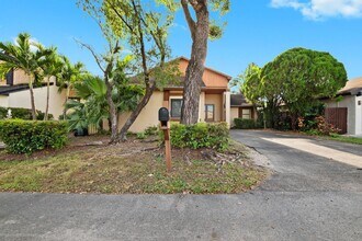 4332 SW 148th Pl in Miami, FL - Building Photo - Building Photo