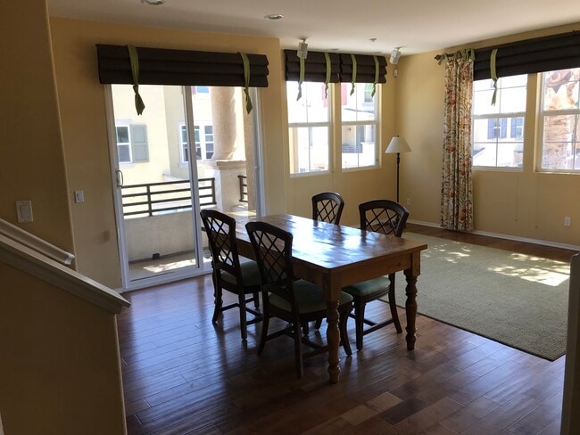 5053 Plaza Promenade