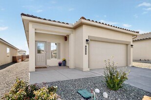 832 Amatista Lp SE in Rio Rancho, NM - Building Photo