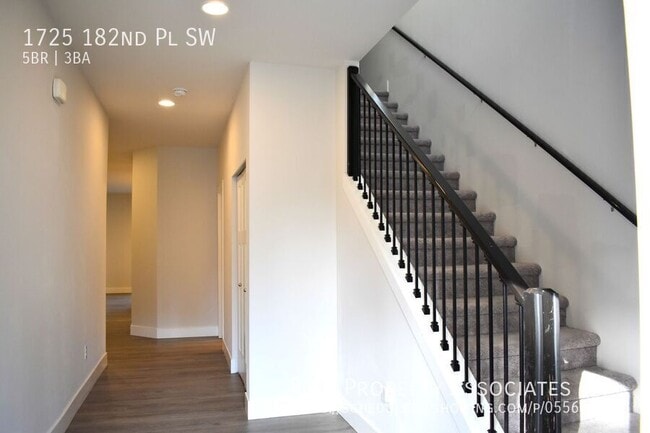 1725 182nd Pl SW in Lynnwood, WA - Building Photo - Building Photo