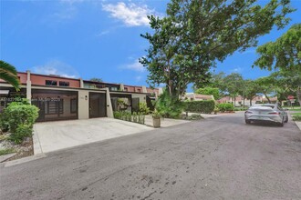 7751 SW 102nd Pl in Miami, FL - Building Photo - Building Photo