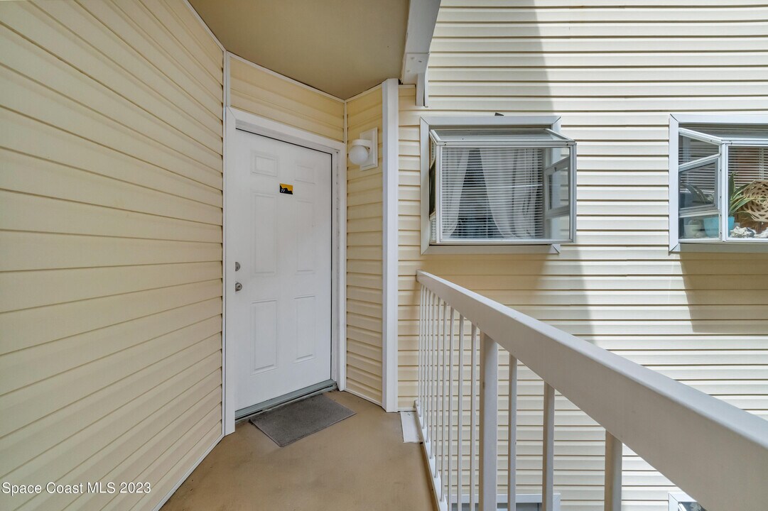 1801 Island Club Dr in Indialantic, FL - Building Photo