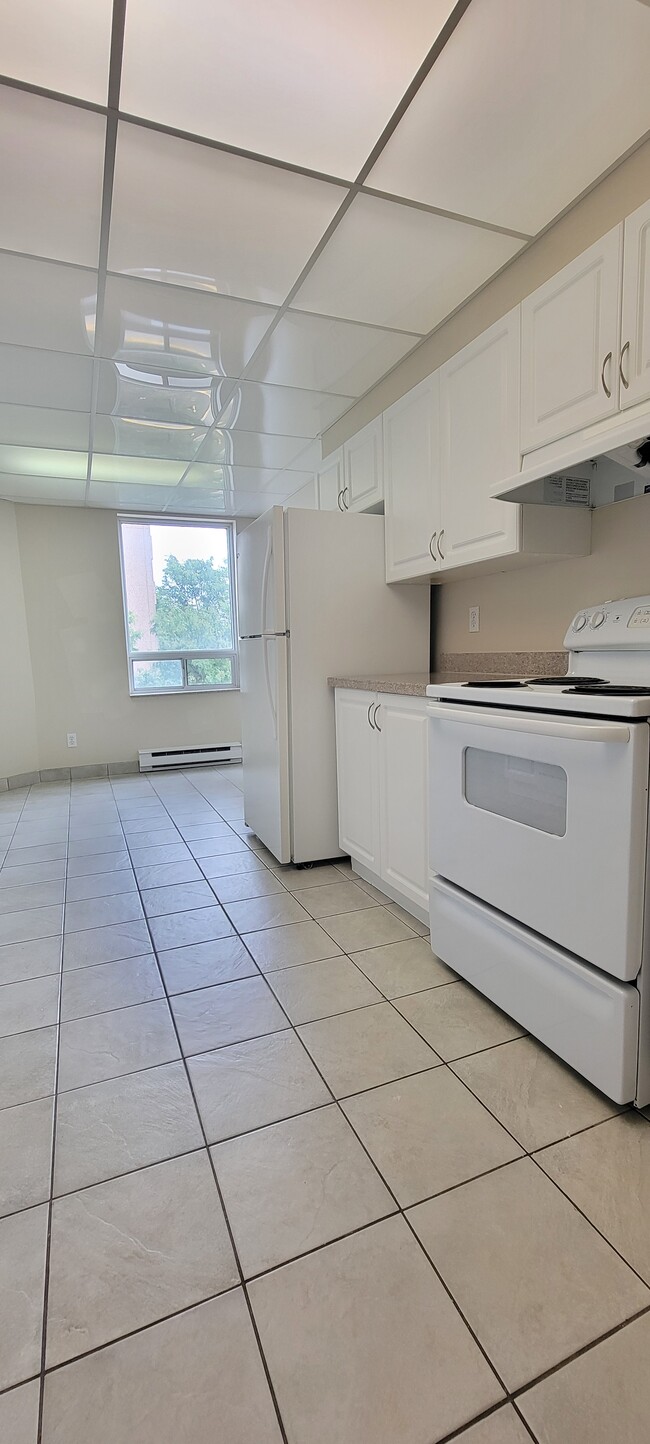 The Citadel Apartments in Ottawa, ON - Building Photo - Building Photo