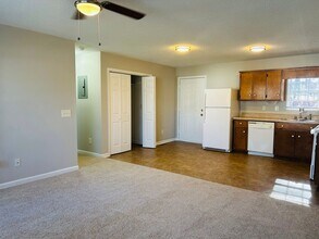 304 Poplar St in Asheboro, NC - Building Photo - Building Photo