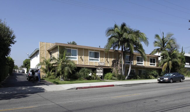 Walnut Villas Apartment