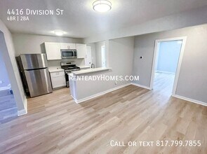 4416 Division St in Dallas, TX - Building Photo - Building Photo