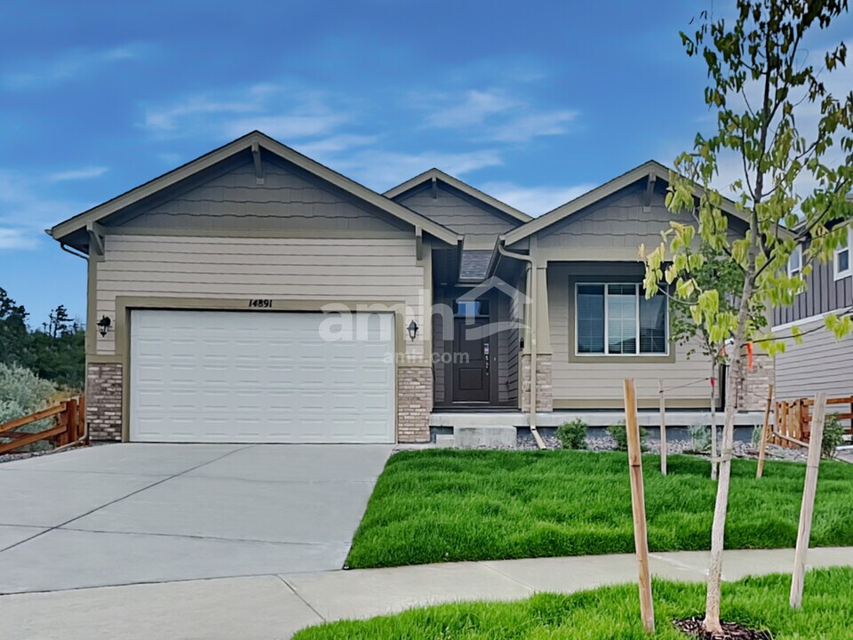 14891 W 82nd Ave in Arvada, CO - Building Photo