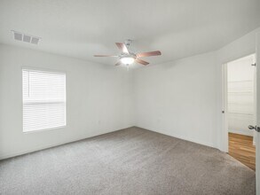 544 SE Whitmore Dr in Port St. Lucie, FL - Building Photo - Building Photo
