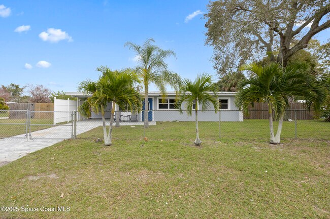 4243 Sherwood Blvd in Melbourne, FL - Building Photo - Building Photo