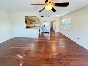 2202 Clubhouse Dr in Sun City Center, FL - Building Photo - Building Photo