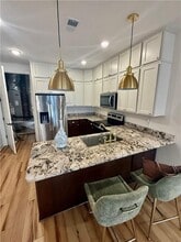 706 Gloucester St in Brunswick, GA - Foto de edificio - Building Photo