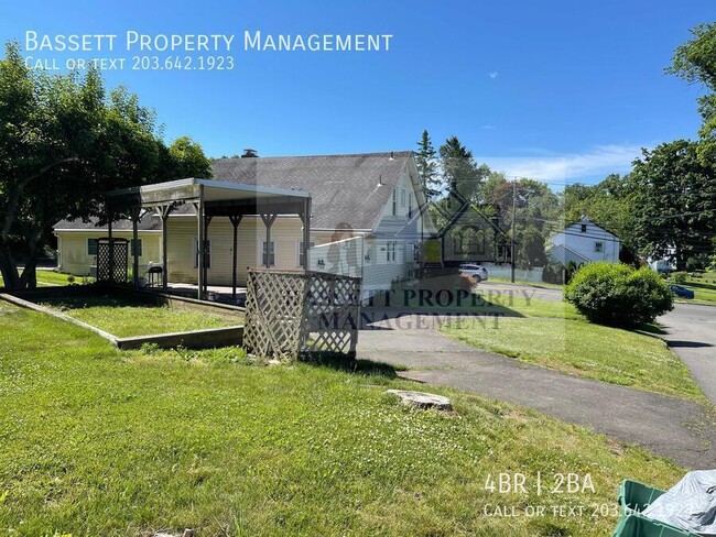 3320 Dixwell Ave in North Haven, CT - Building Photo - Building Photo