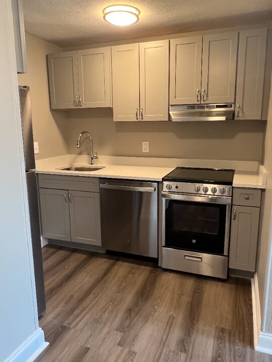 1862 Beacon St in Brookline, MA - Building Photo