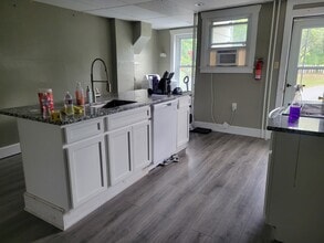 2209 Elizabeth Ave, Unit 3 in Temple, PA - Building Photo - Building Photo