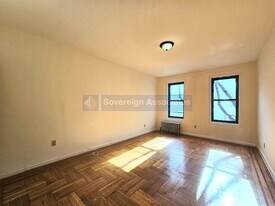 30 Dongan Pl in New York, NY - Building Photo