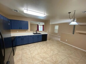 9324 N Red Diamond Ave in Tucson, AZ - Building Photo - Building Photo