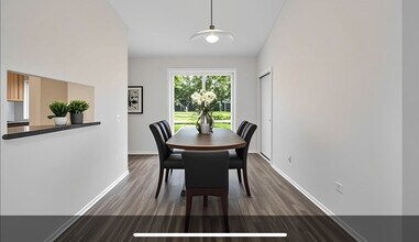 1010 Dixie Dr in League City, TX - Building Photo - Building Photo