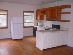 220 SE 8th St in Gainesville, FL - Building Photo - Building Photo