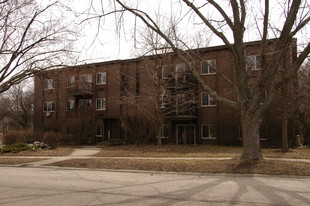 709 Strom Dr Apartments