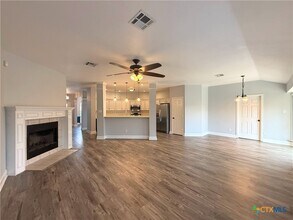 106 Snake Dance Dr in Harker Heights, TX - Building Photo - Building Photo