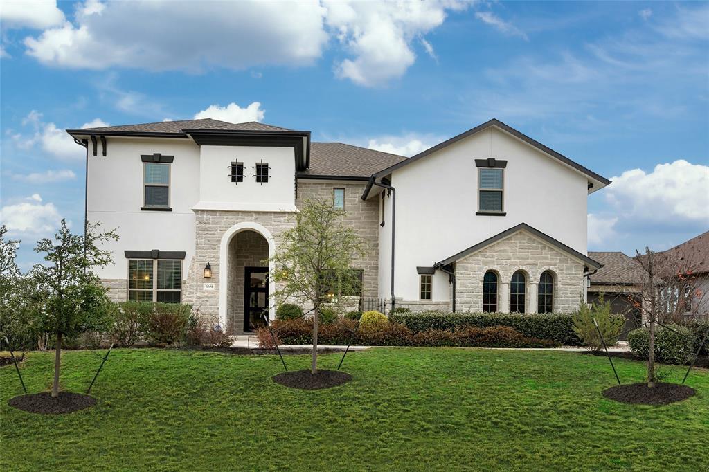 5801 Davenport Divide Rd in Austin, TX - Building Photo